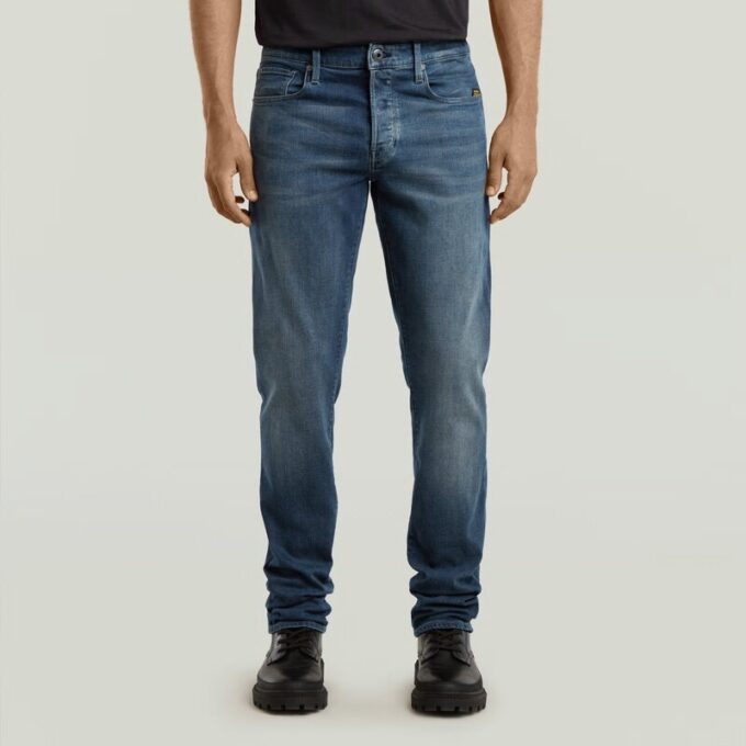 3301 Straight Jeans