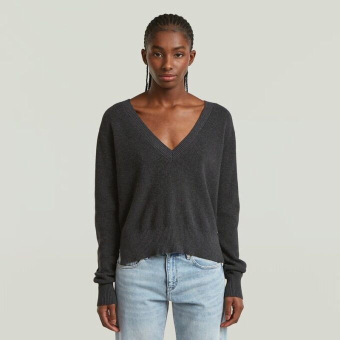 Boxy V-Neck Jumper