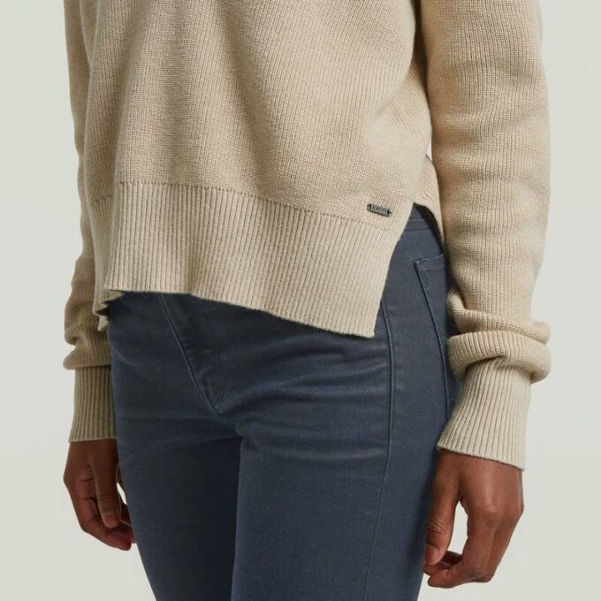 Boxy V-Neck Jumper