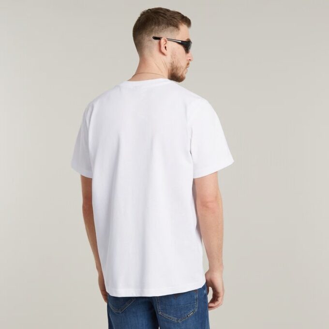 Center Chest Logo Loose T-Shirt Center Chest Logo Loose T-Shirt