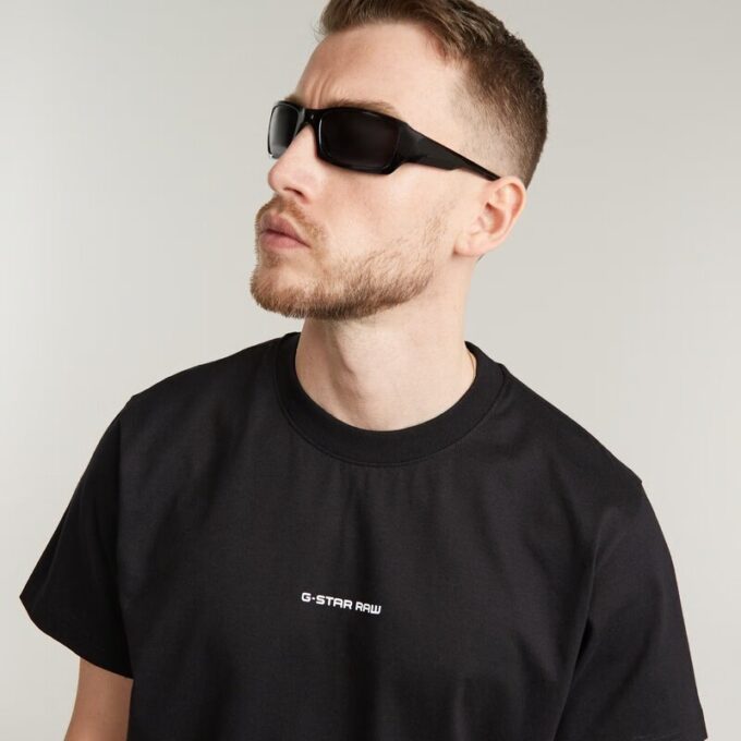 Center Chest Logo Loose T-Shirt Center Chest Logo Loose T-Shirt