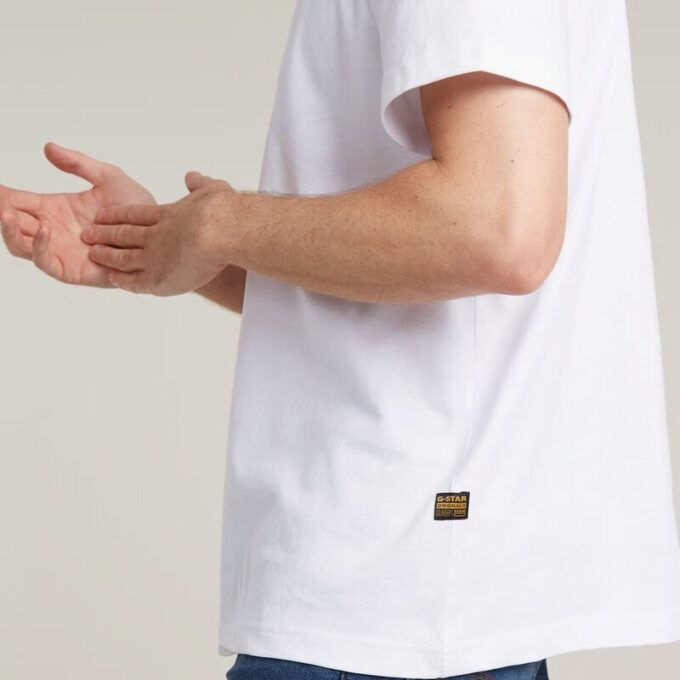 Center Chest Logo Loose T-Shirt Center Chest Logo Loose T-Shirt