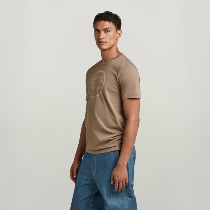 Chest Graphic Slim T-Shirt Chest Graphic Slim T-Shirt