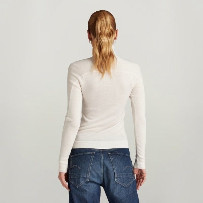 Core Slim Turtle Knit