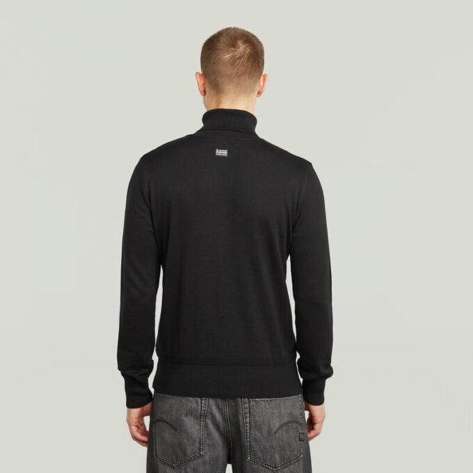 Core Turtle Knitted Sweater