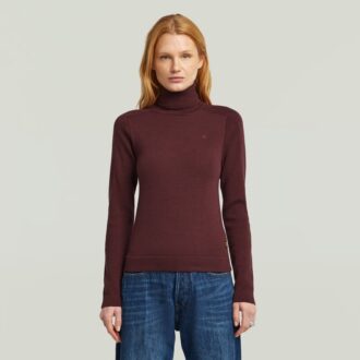 Core Turtle Slim Knit