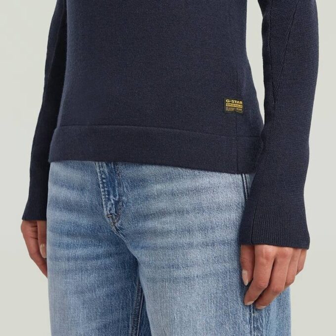 Core Turtle Slim Knit