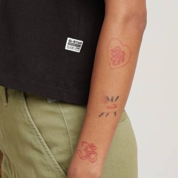 Cropped Logo Relaxed Top