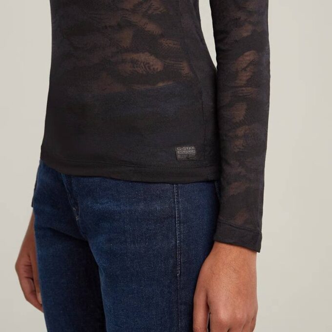 Fine Lace AOP Slim Top