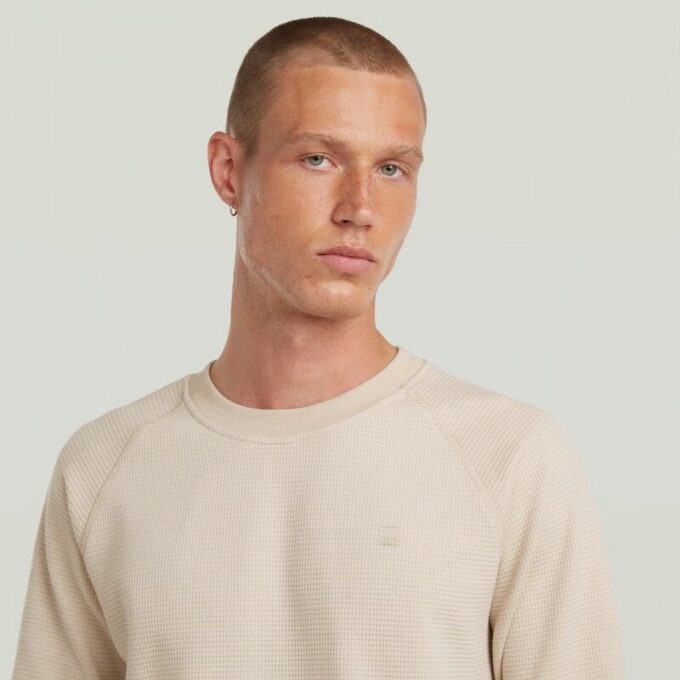 Jirgi Long Sleeve T-Shirt Jirgi Long Sleeve T-Shirt