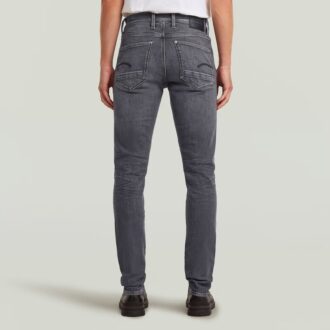 Revend Skinny Jeans