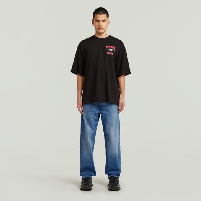 Running Dog Back Graphic Boxy T-Shirt