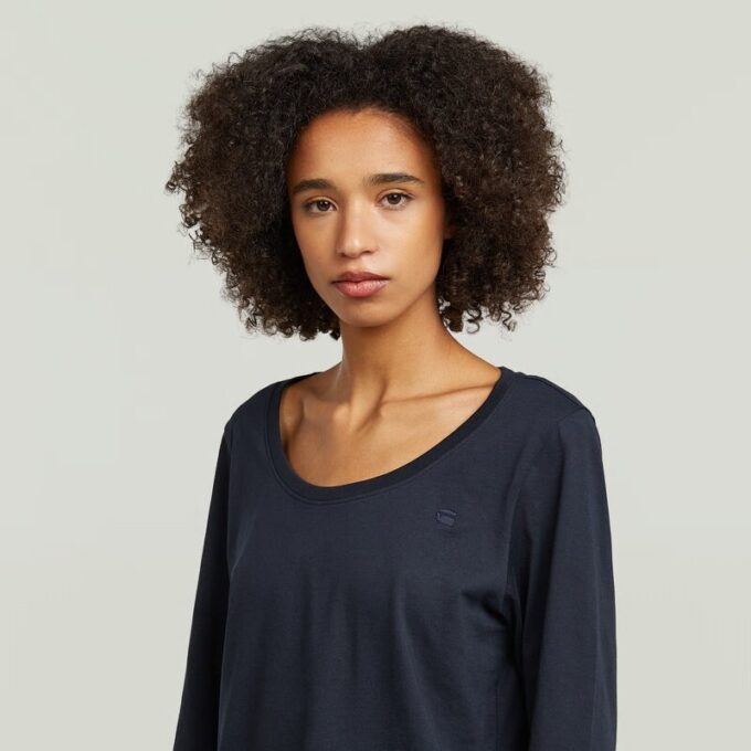 Scoop Neck Long Sleeve T-Shirt Scoop Neck Long Sleeve T-Shirt