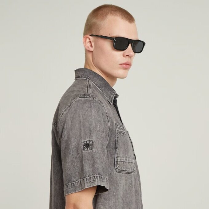 Slanted Double Pocket Regular Shirt