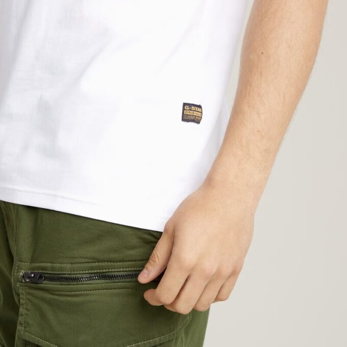 Slim Base T-Shirt Slim Base T-Shirt