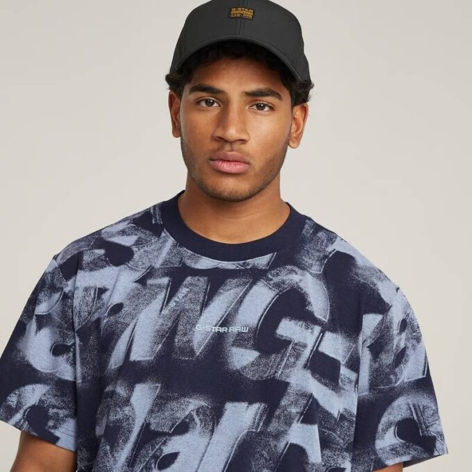 Sprayed Letters Loose T-Shirt Sprayed Letters Loose T-Shirt