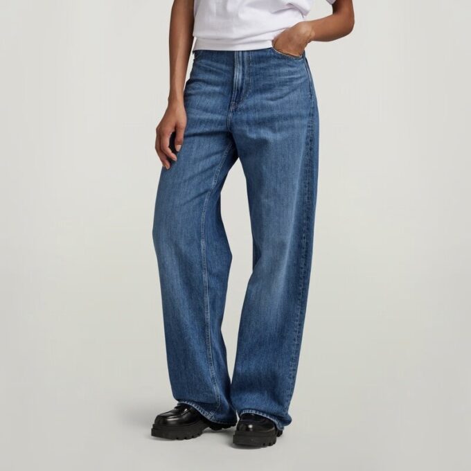 Stray Ultra High Loose Jeans