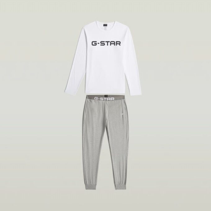 Tee and Pant Pajamas Set Tee and Pant Pajamas Set