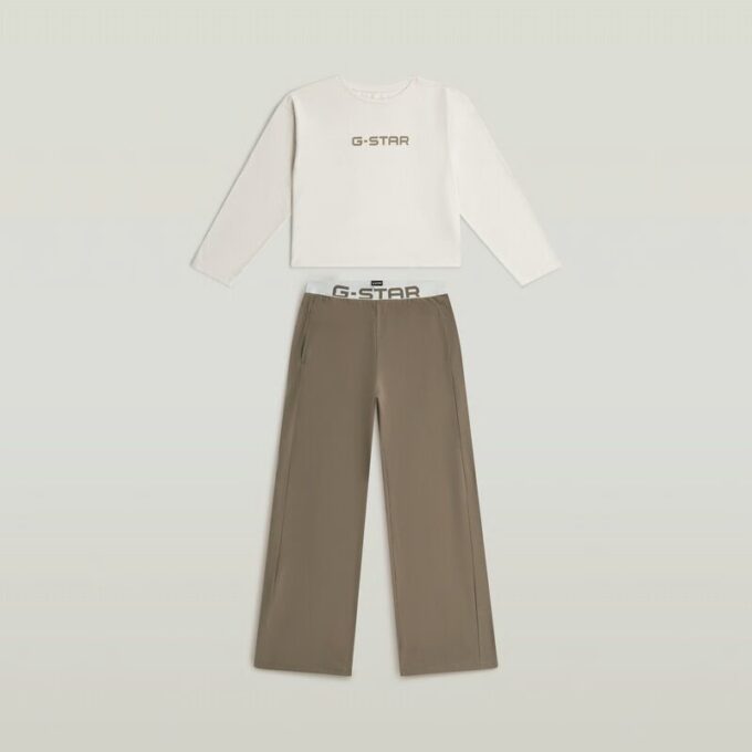 Tee and Pant Pajamas Set Tee and Pant Pajamas Set