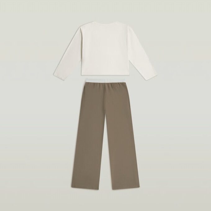 Tee and Pant Pajamas Set Tee and Pant Pajamas Set