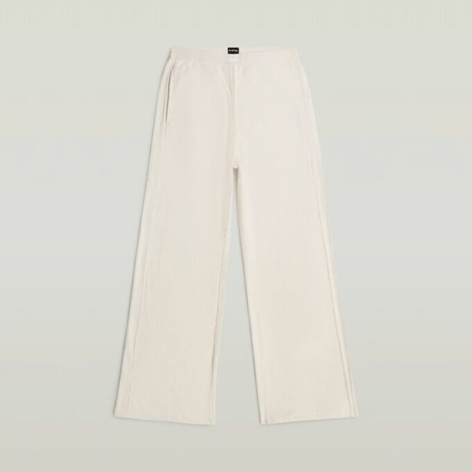 Tee and Pant Pajamas Set Tee and Pant Pajamas Set