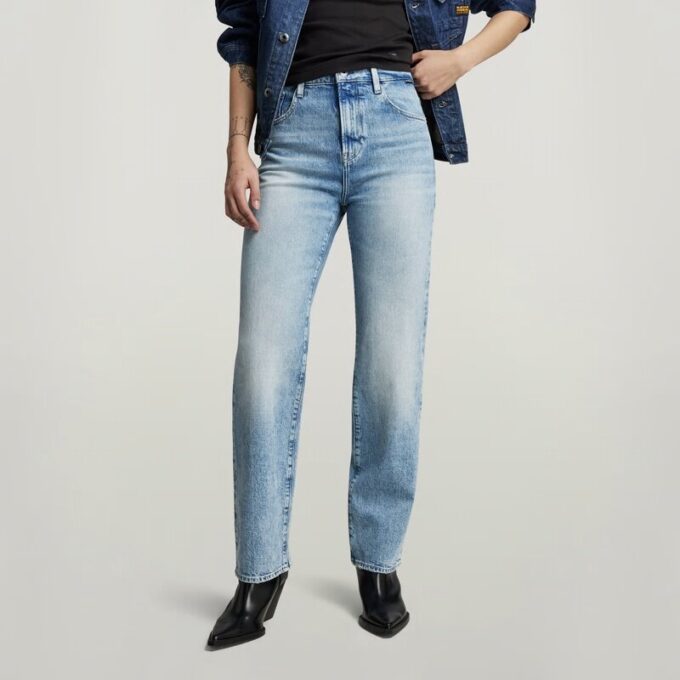 Viktoria High Straight Jeans Viktoria High Straight Jeans