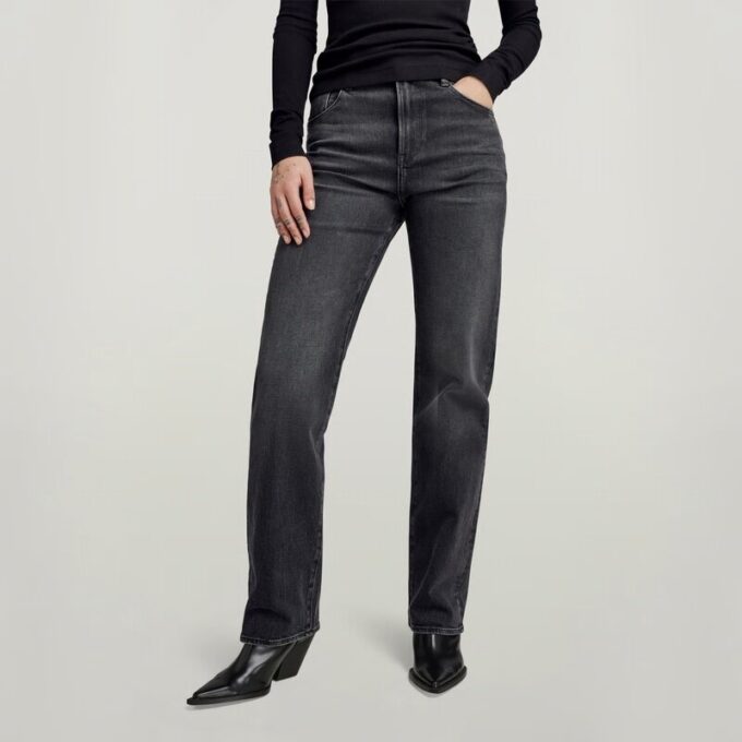 Viktoria High Straight Jeans Viktoria High Straight Jeans