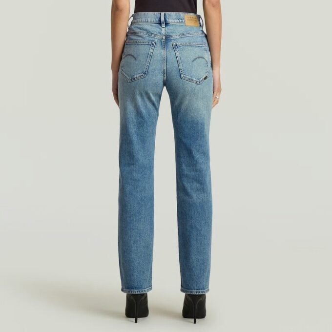 Viktoria High Straight Jeans Viktoria High Straight Jeans