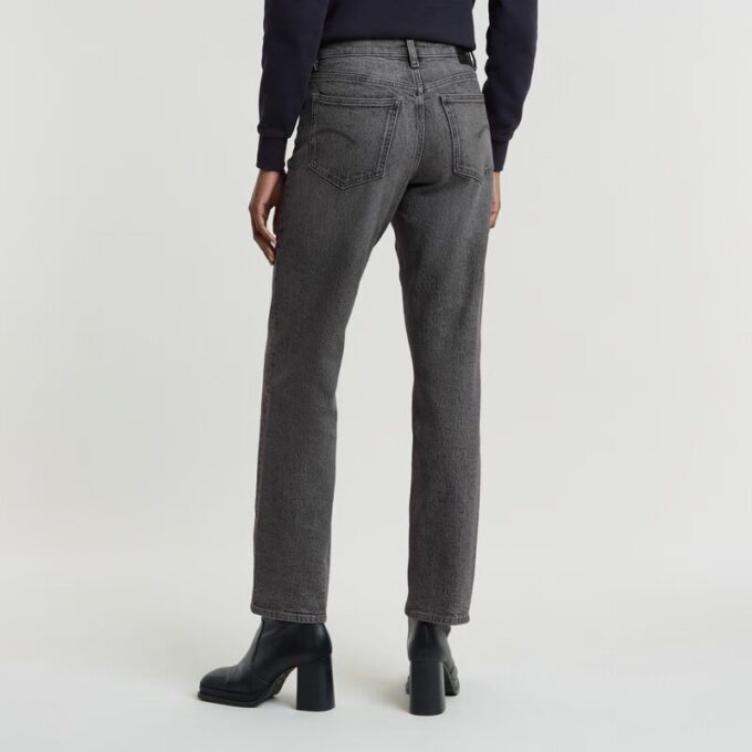 Viktoria High Straight Jeans