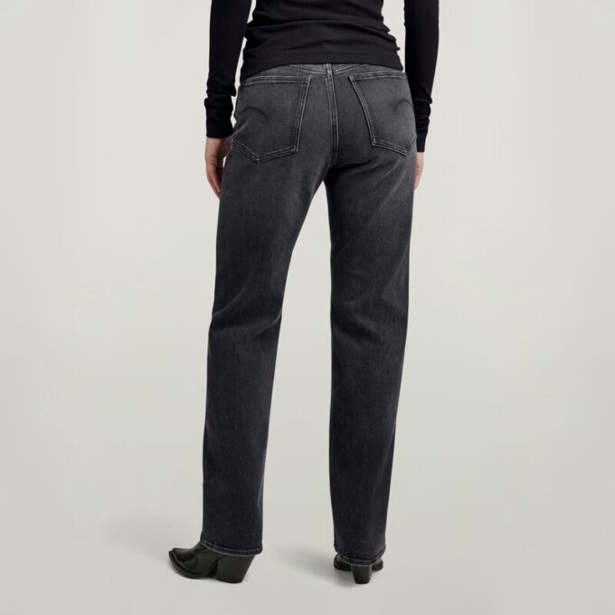 Viktoria High Straight Jeans Viktoria High Straight Jeans