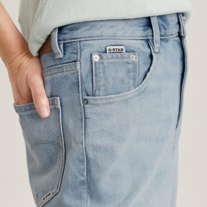 Viktoria High Straight Jeans Viktoria High Straight Jeans