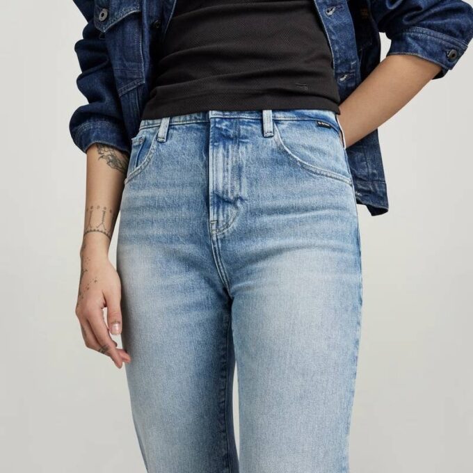 Viktoria High Straight Jeans Viktoria High Straight Jeans