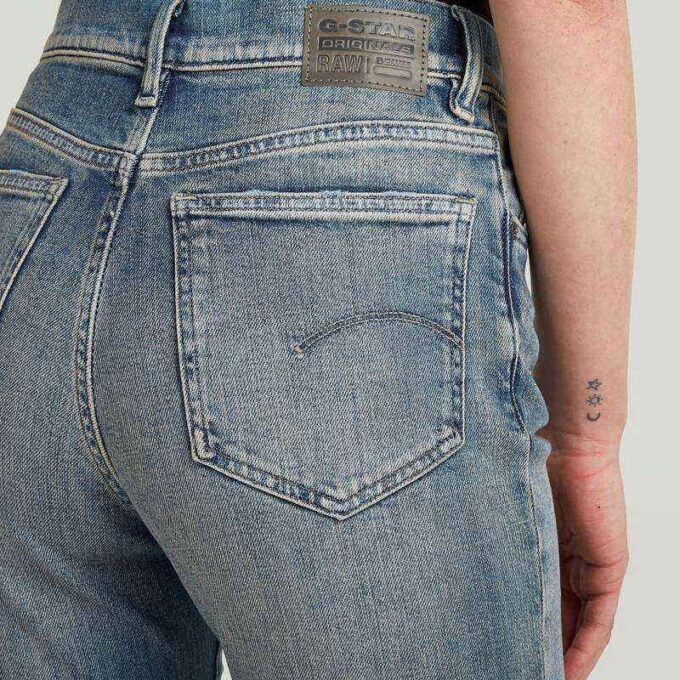 Viktoria High Straight Jeans Viktoria High Straight Jeans