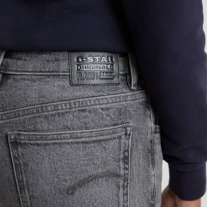 Viktoria High Straight Jeans