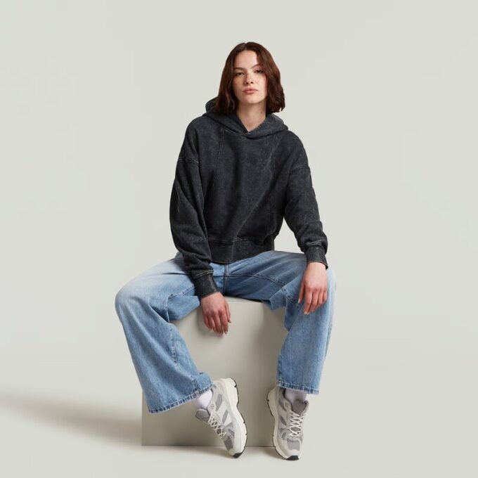 Washed A Line Script Hoodie Sweater Washed A Line Script Hoodie Sweater