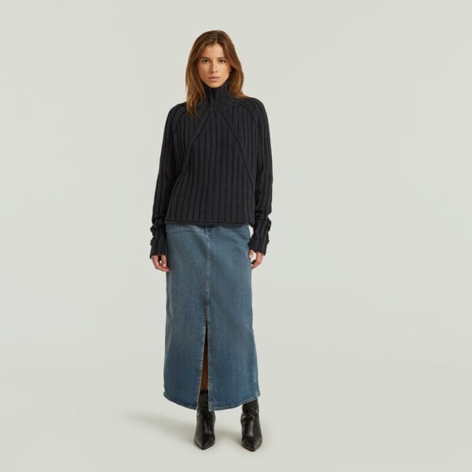 Washed Loose Turtle Knit