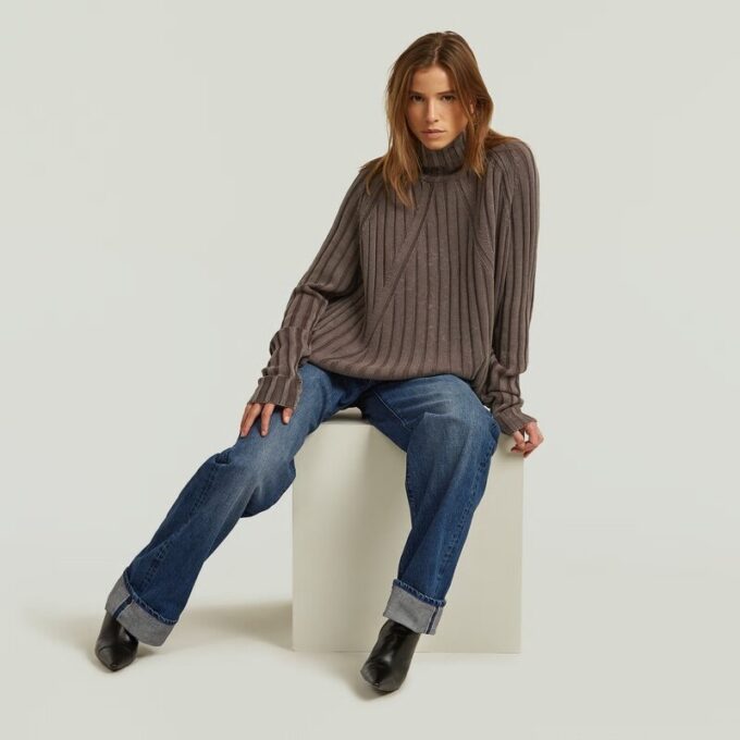 Washed Loose Turtle Knit Pullover